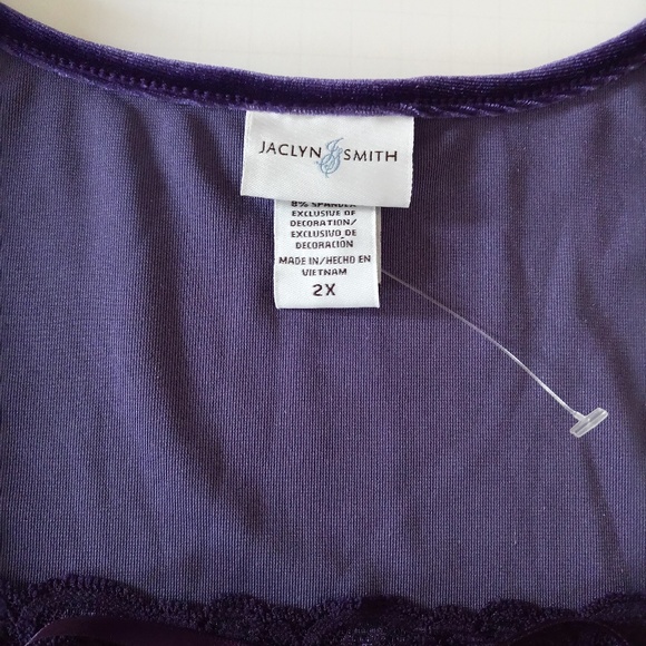 Jaclyn Smith Stretch Velvet Top - Picture 5 of 6